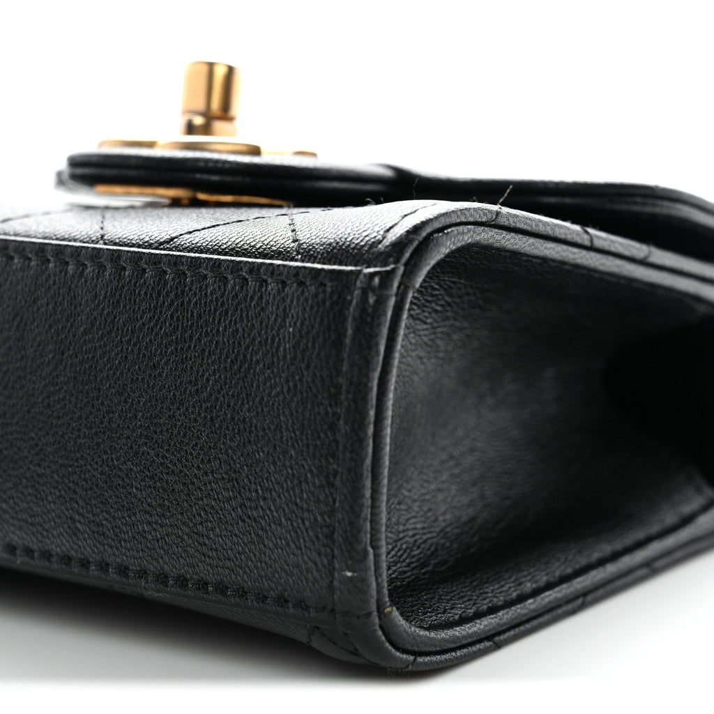 Chanel Lambskin Quilted Chic Pearls Flap Black
