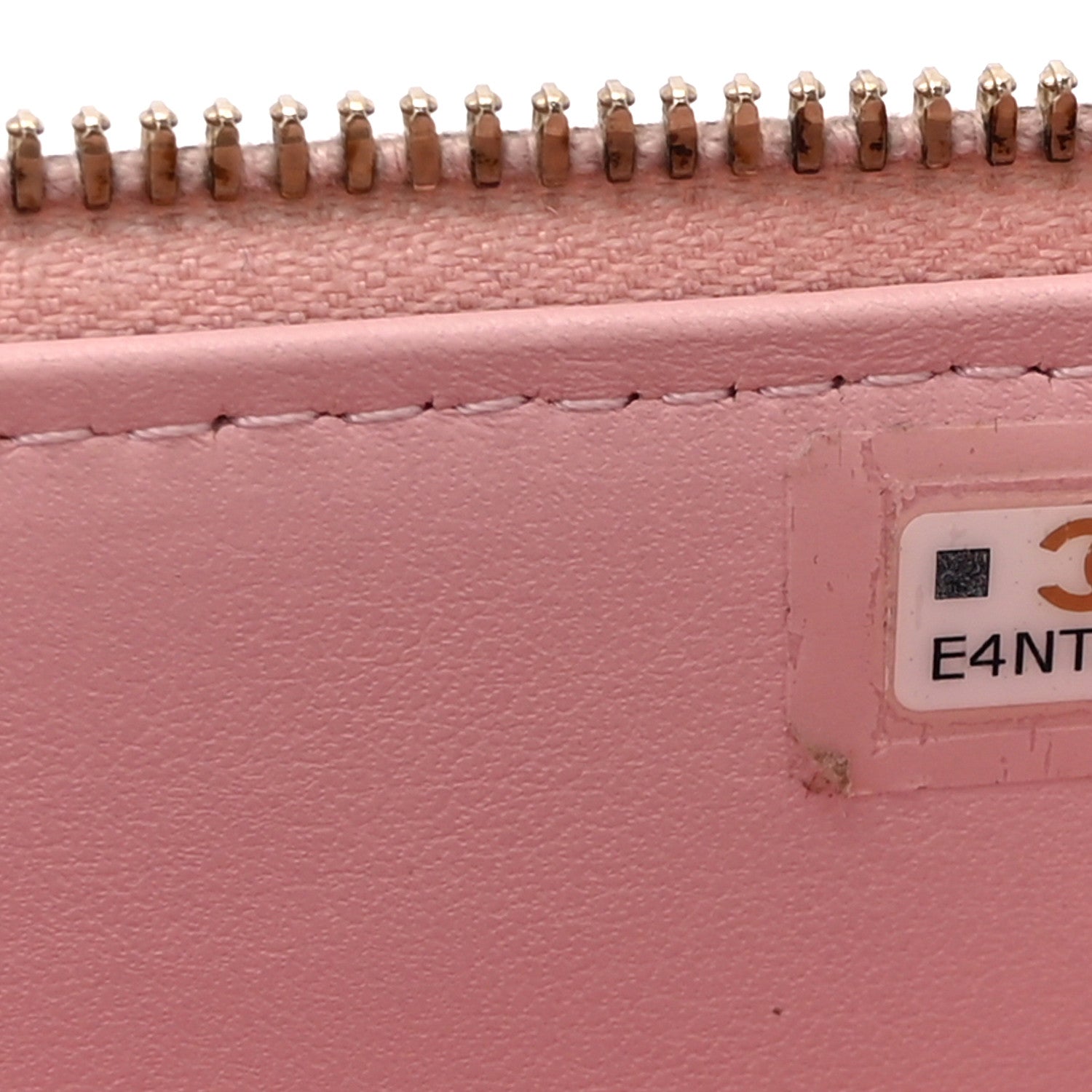 Chanel Caviar Quilted Pearl Enamel Small Vanity Case With Chain Light Pink