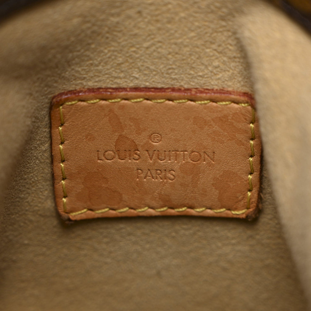 Louis Vuitton Monogram Artsy MM