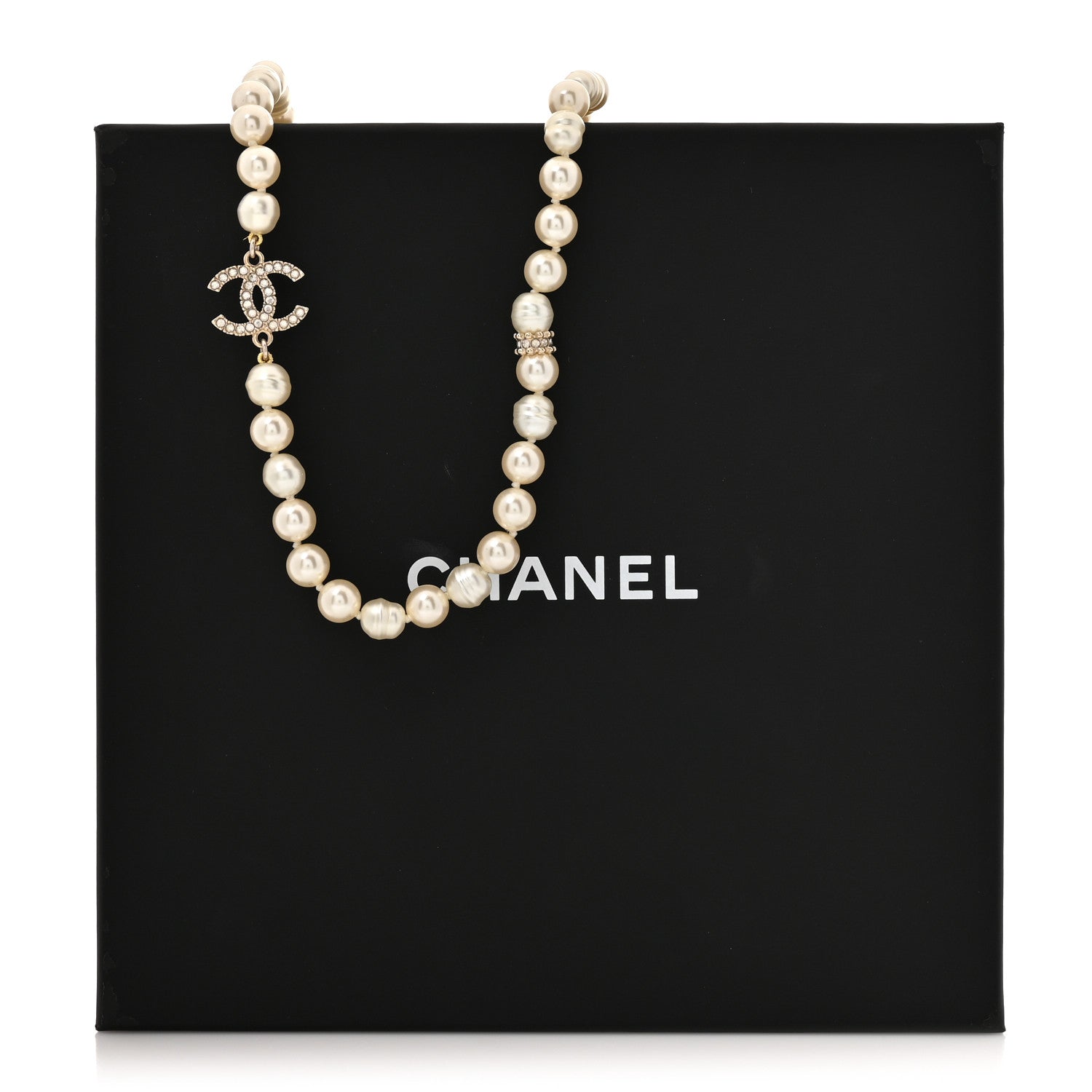Pearl Crystal CC Short Necklace Gold White