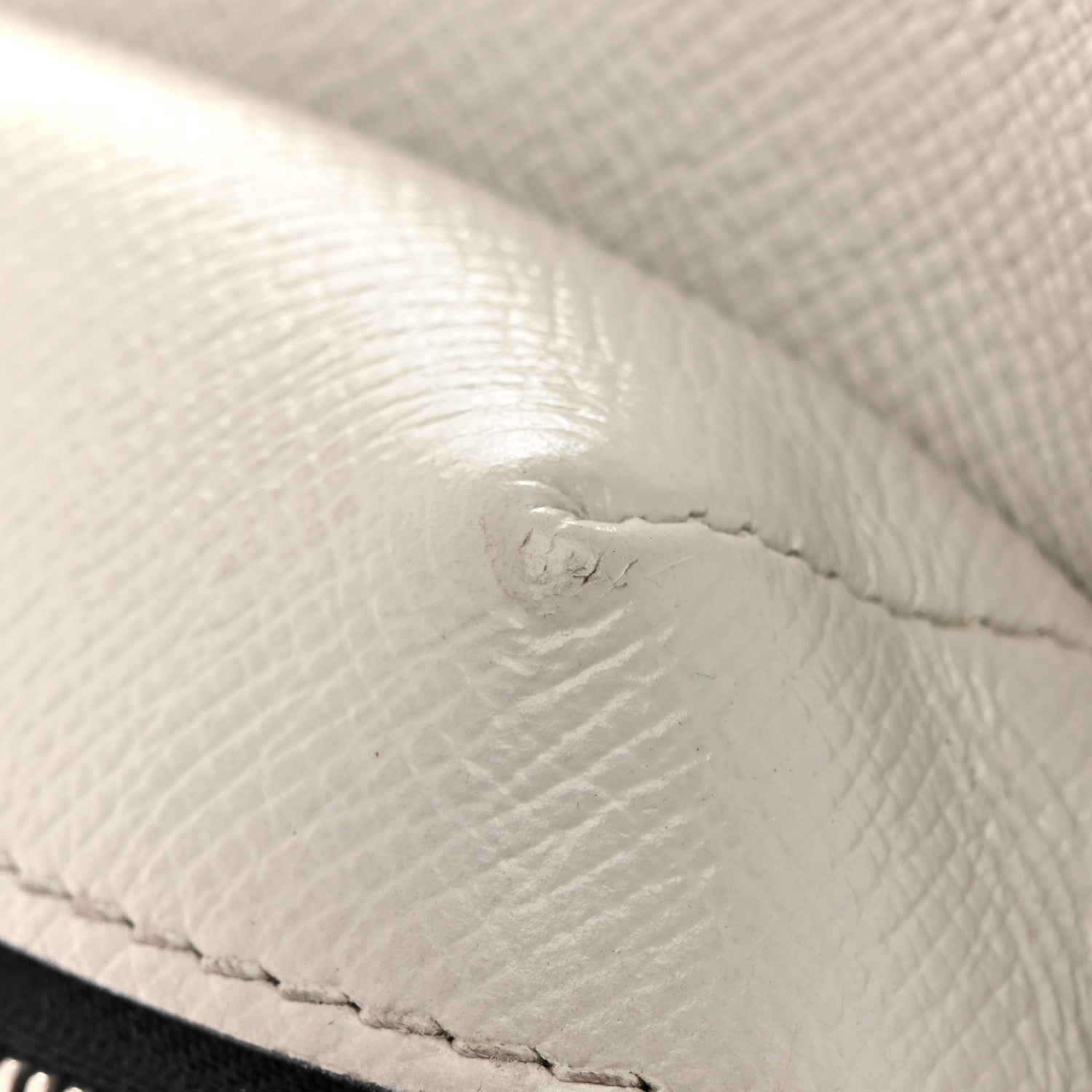 Louis Vuitton Taigarama Outdoor Messenger Antartica