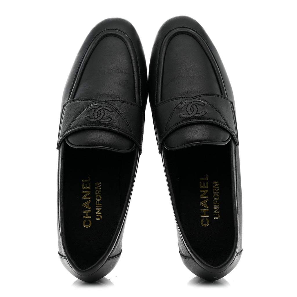 Lambskin Womens Stitched CC Loafers 35 Black