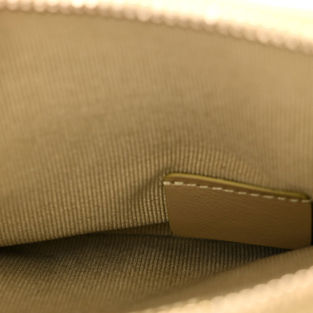 Lambskin Quilted Chanel 19 Zip Card Holder Wallet Light Green