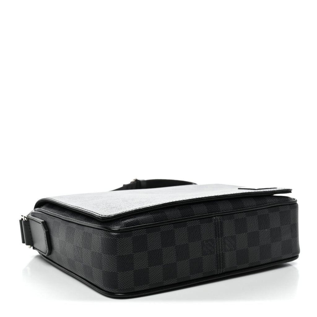 Louis Vuitton Damier Graphite District PM NM