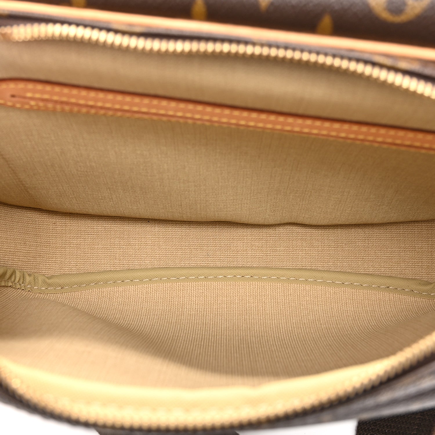 Louis Vuitton Monogram Reporter PM
