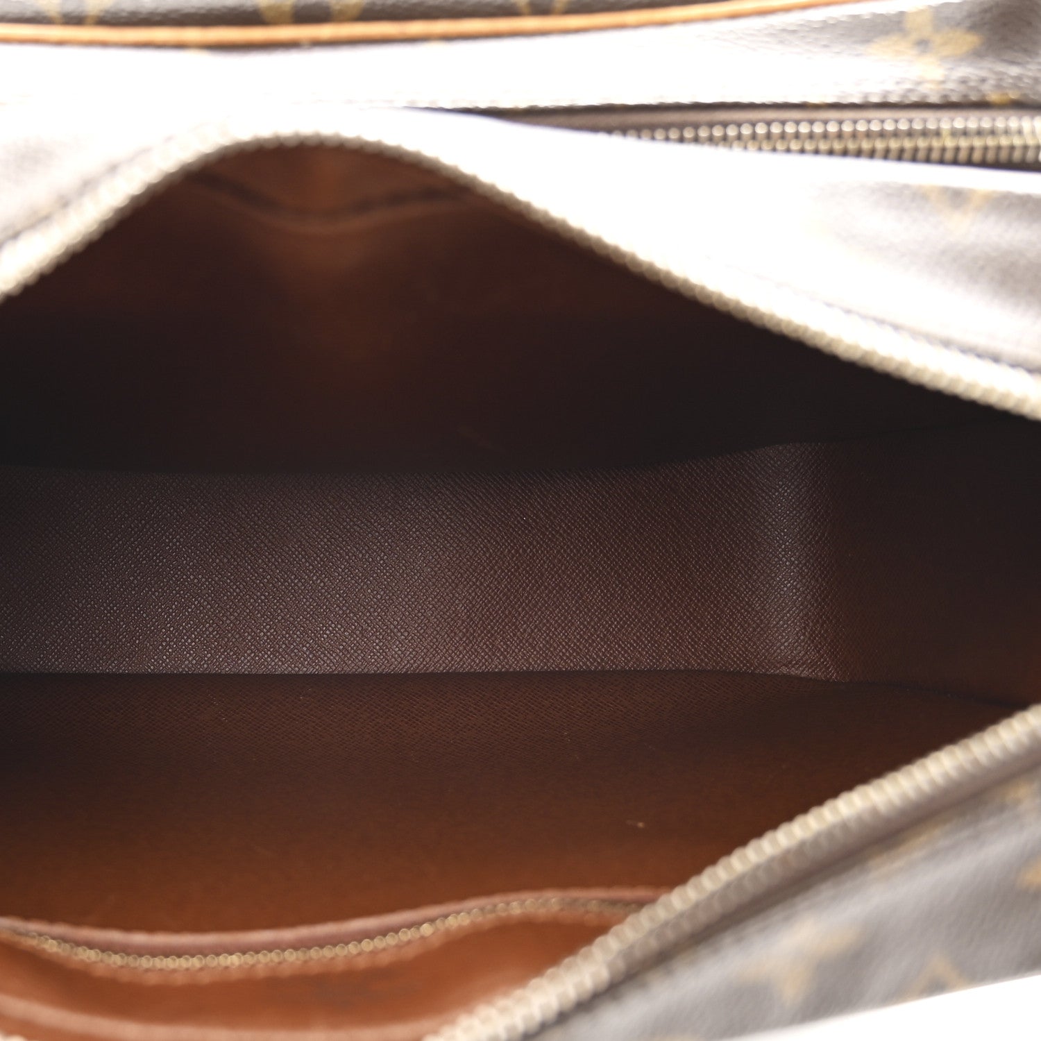Louis Vuitton Monogram Nil 28
