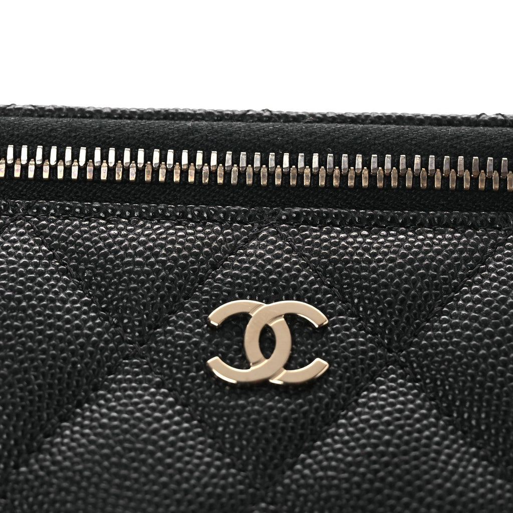 Chanel Caviar Quilted Small Vanity Case With Chain Black
