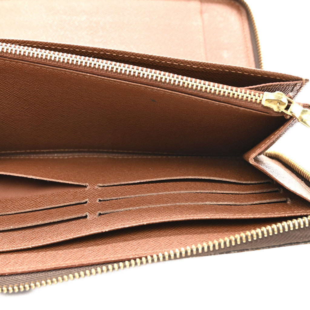 Louis Vuitton Monogram Zippy Organizer Wallet