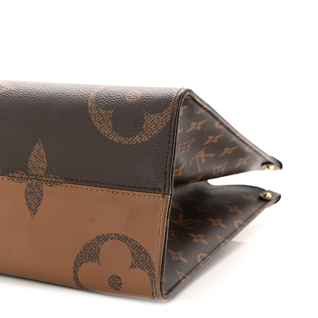 Louis Vuitton Reverse Monogram Giant Onthego MM