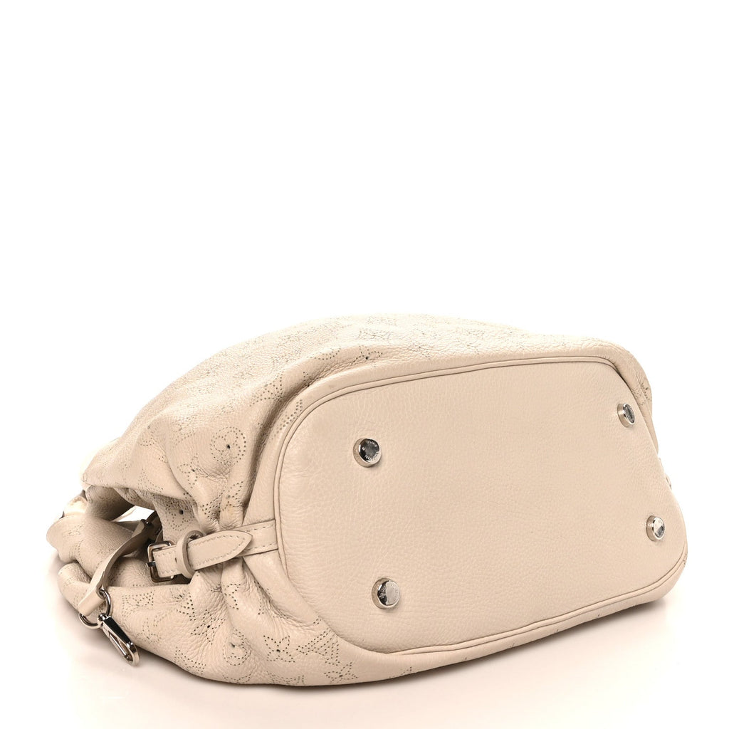 Louis Vuitton Mahina L Gris