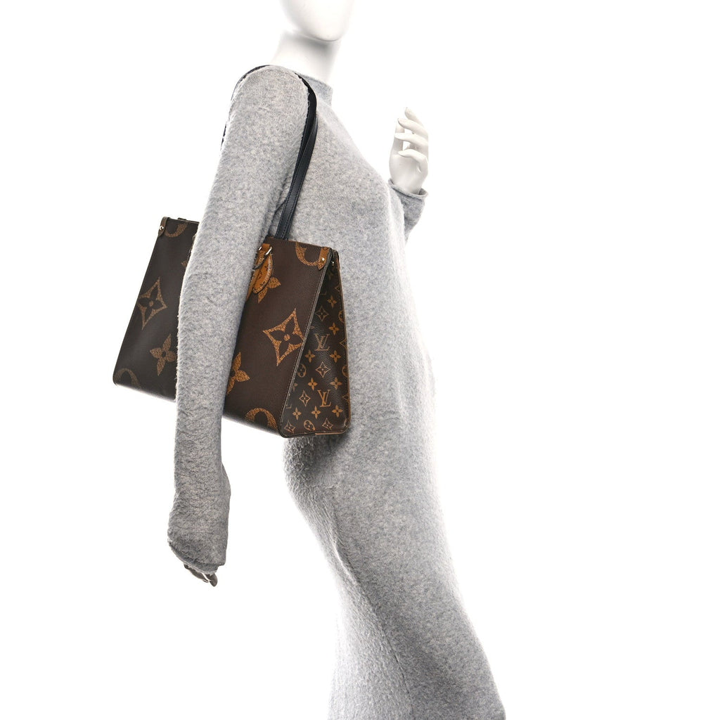 Louis Vuitton Reverse Monogram Giant Onthego MM