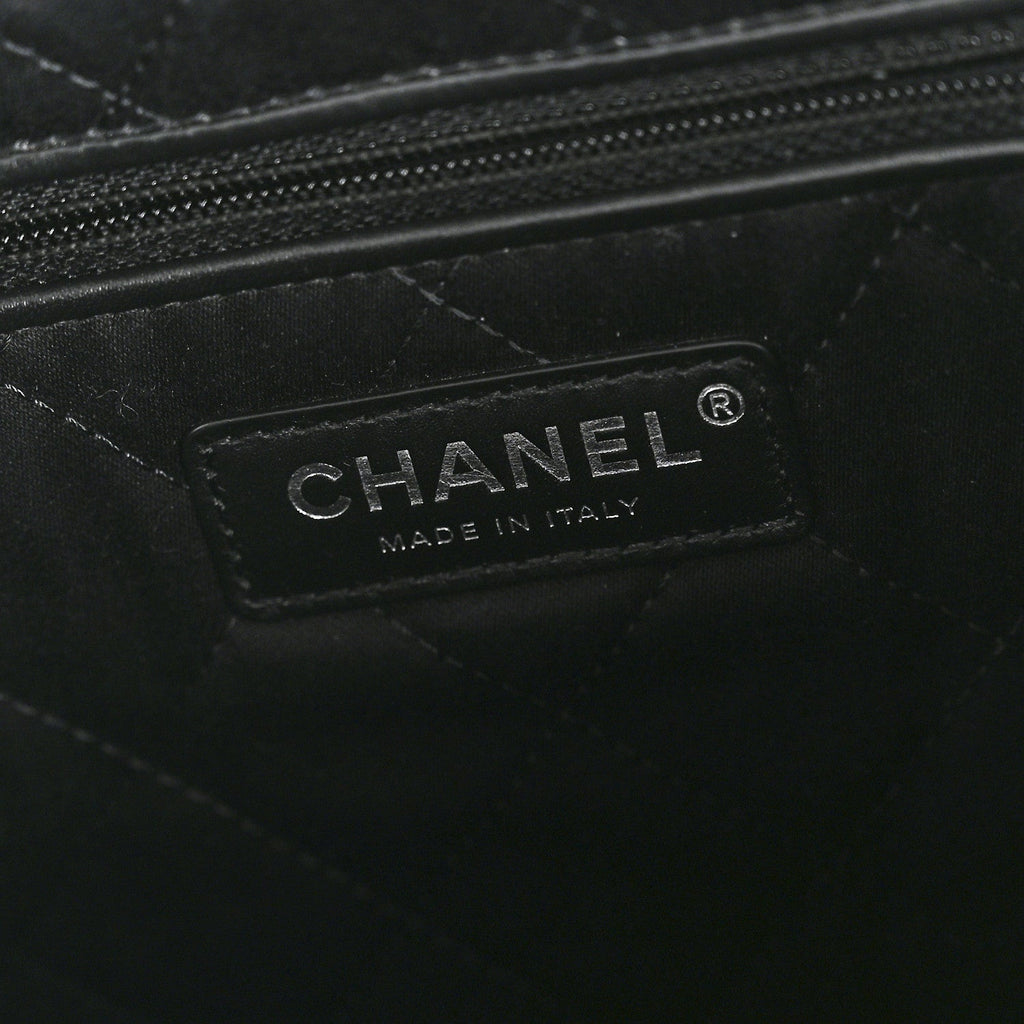 Chanel Shiny Calfskin Quilted Chanel 22 Black