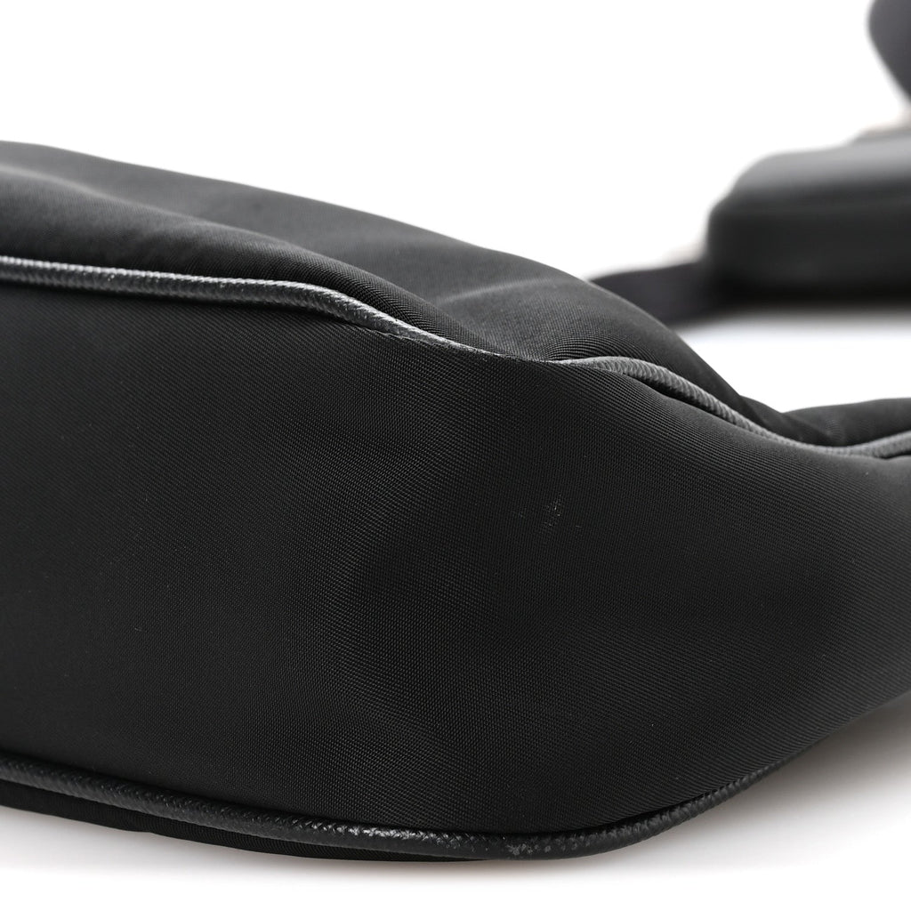 Prada Nylon Re-Edition 2005 Shoulder Bag Black