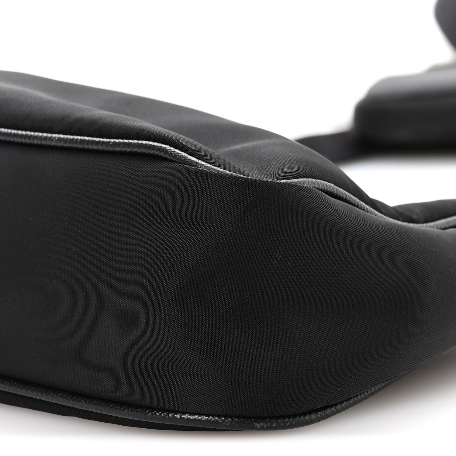 Prada Nylon Re-Edition 2005 Shoulder Bag Black