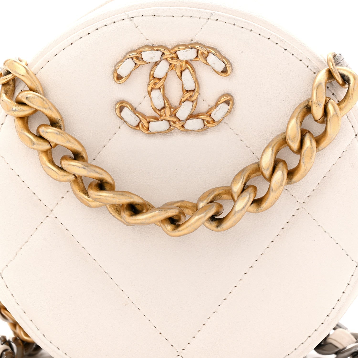 Chanel Shiny Goatskin Quilted Chanel 19 Round Clutch With Chain White