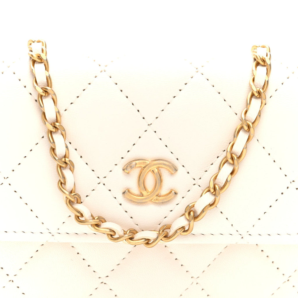 Chanel Lambskin Quilted Pearl Crush Clutch With Chain White
