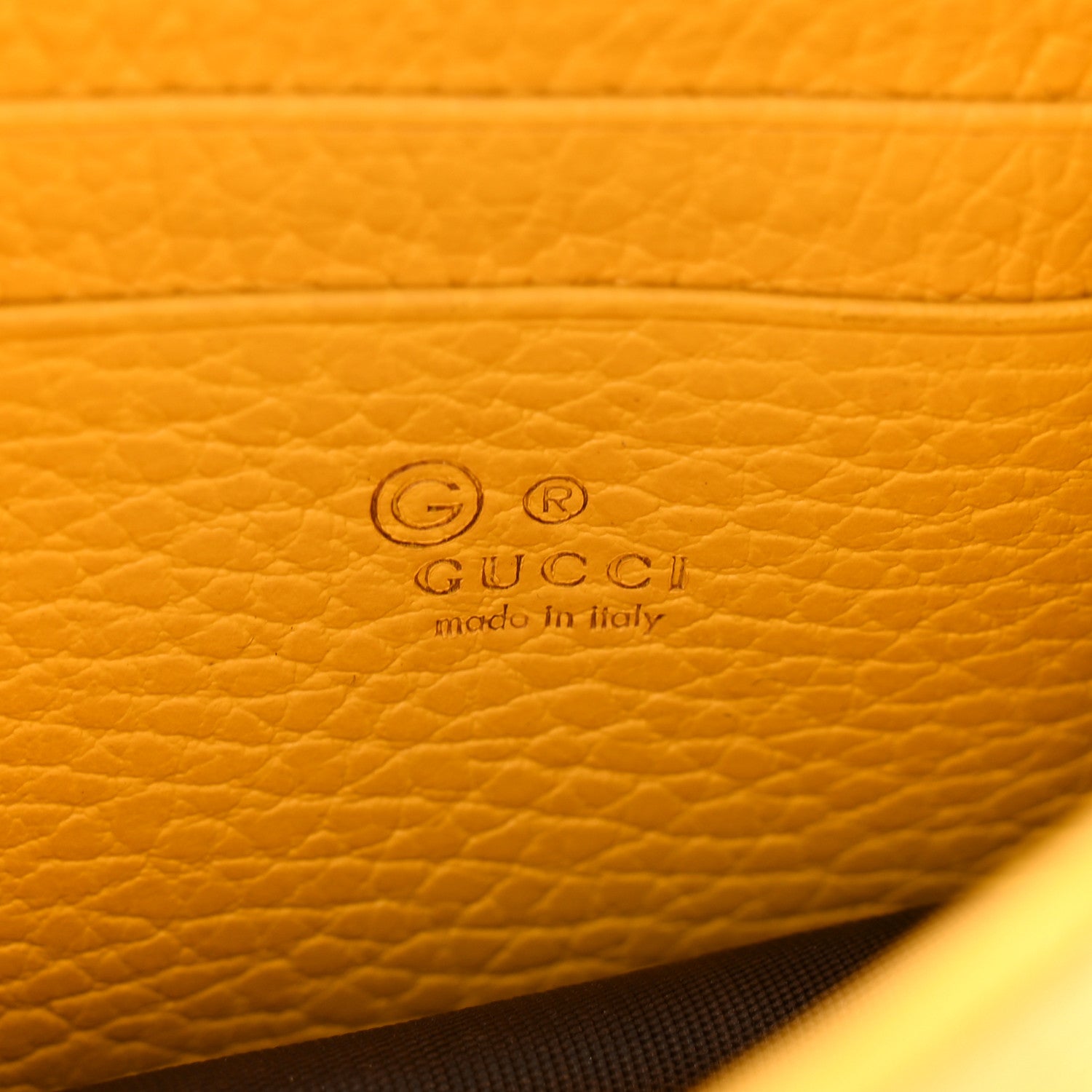 Gucci Dollar Calfskin Interlocking G Chain Wallet New Buttercup