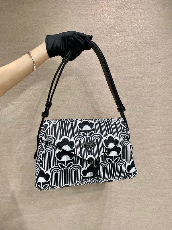 Prada Bags - 4611