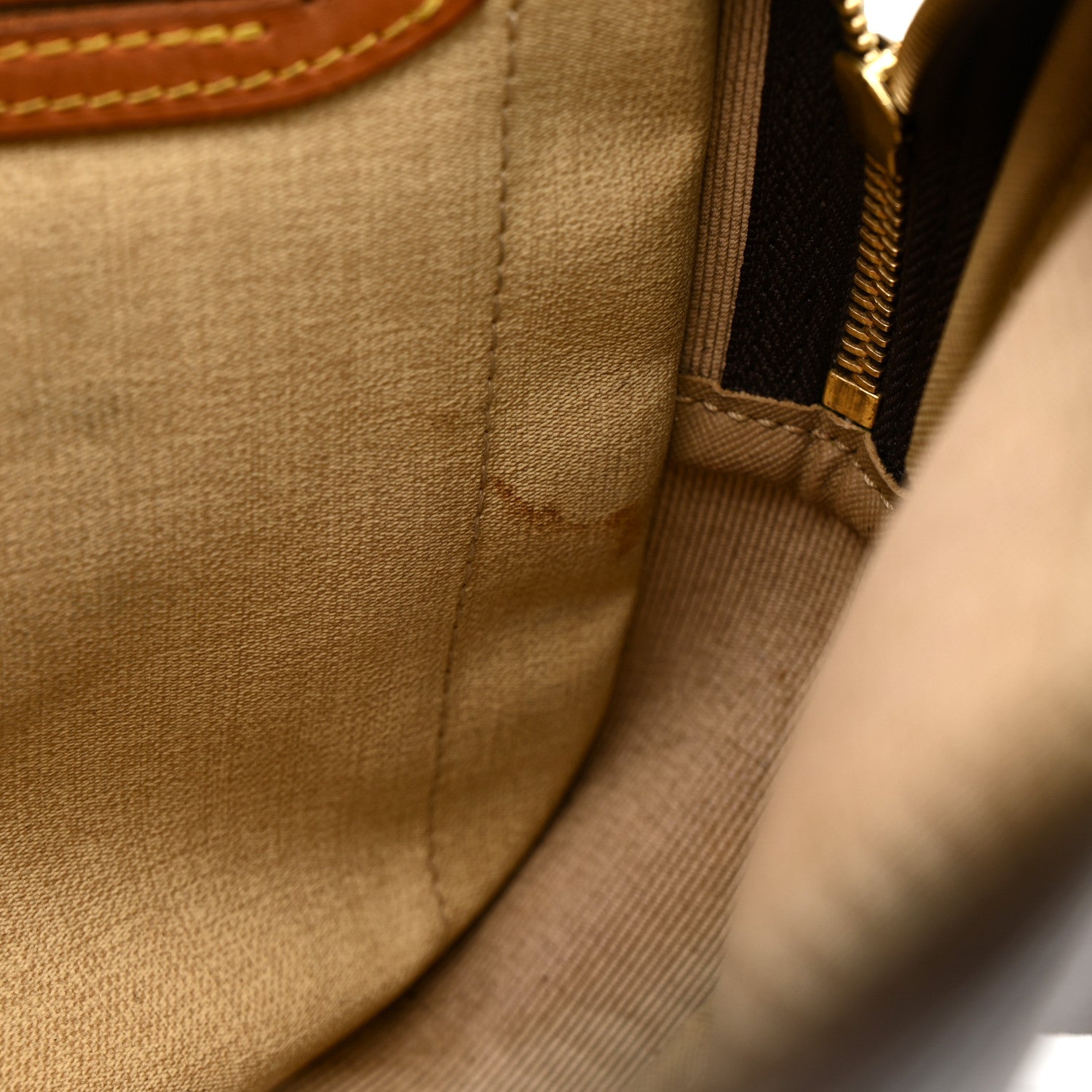 Louis Vuitton Monogram Reporter PM