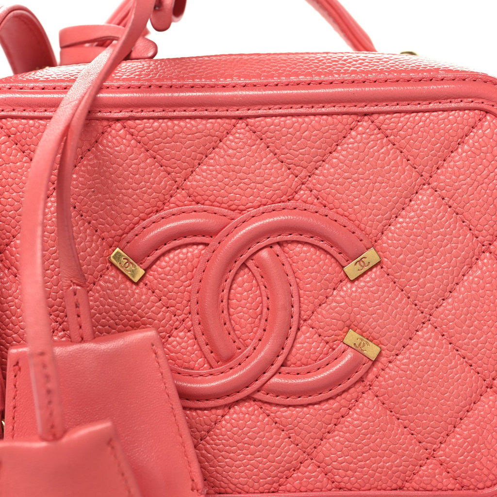 Chanel Caviar Quilted Small CC Filigree Vanity Case Pink