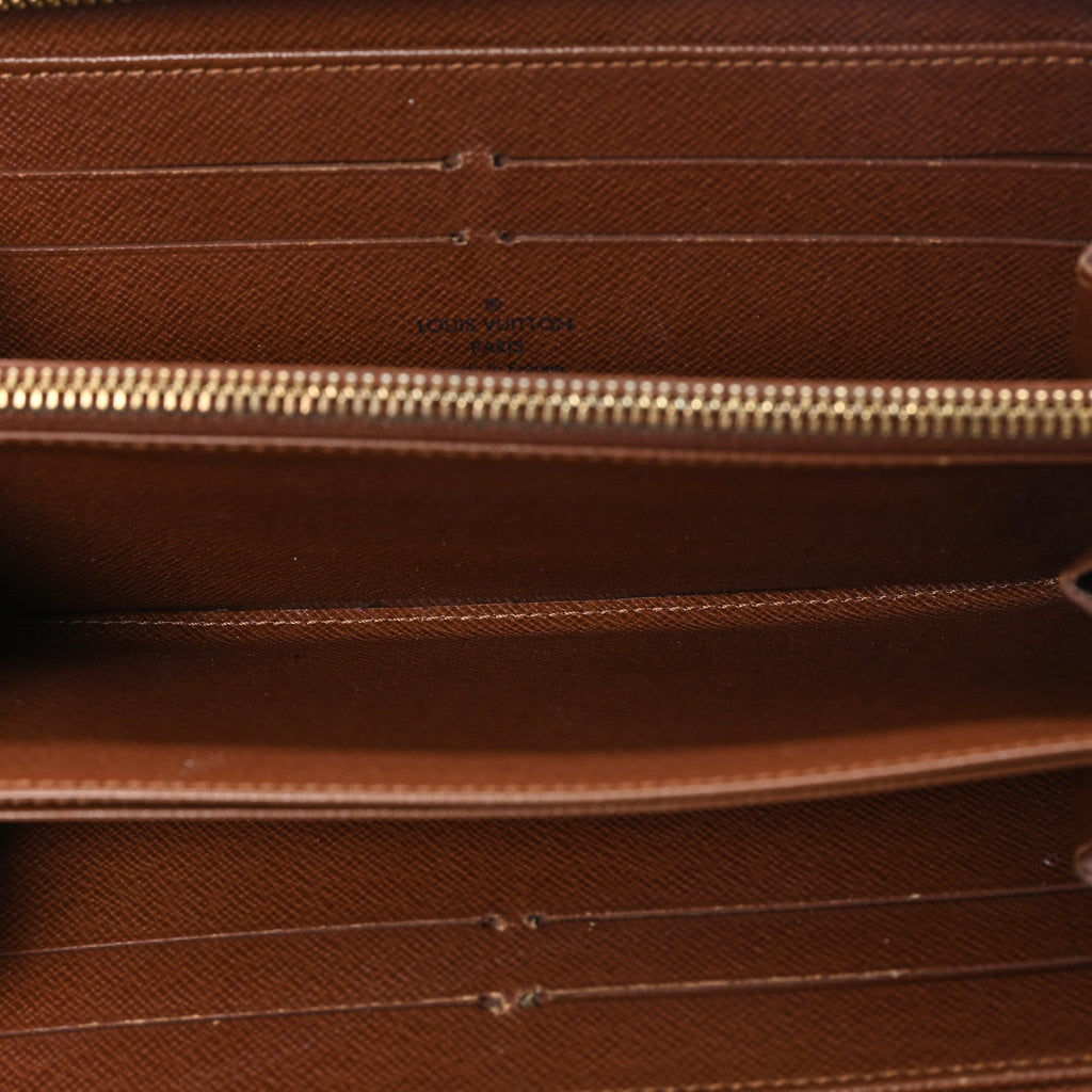 Louis Vuitton Monogram Zippy Wallet