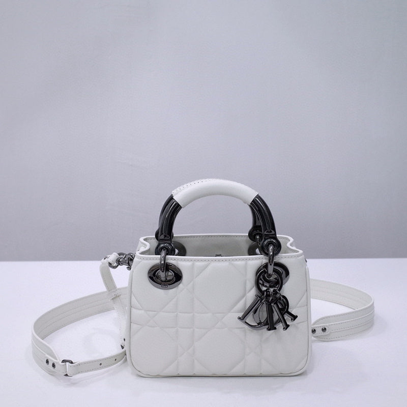 Dior Bags - 574