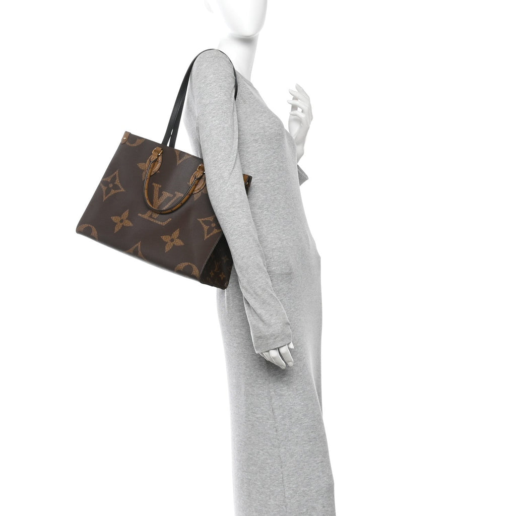 Louis Vuitton Reverse Monogram Giant Onthego MM