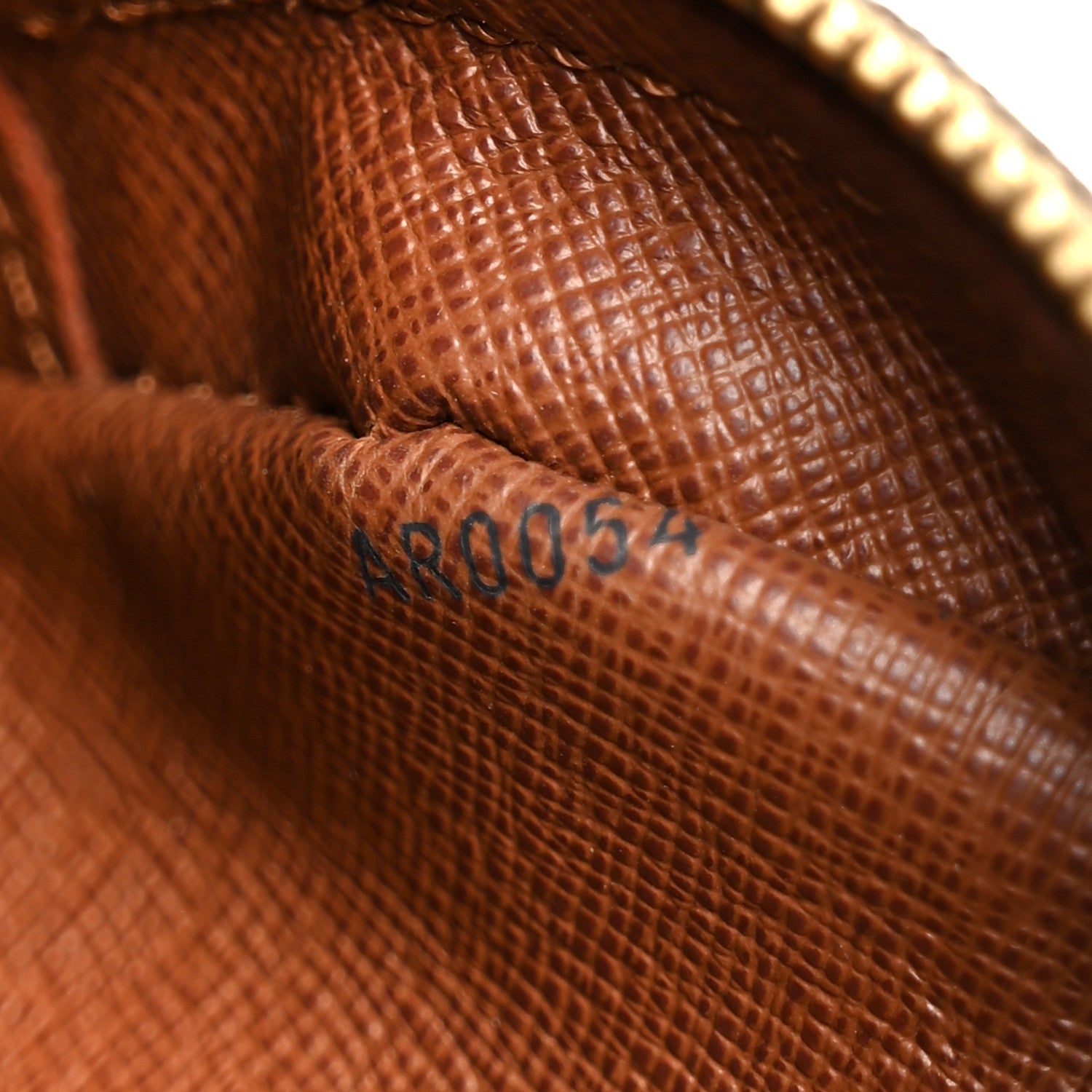 Louis Vuitton Monogram Nil 28
