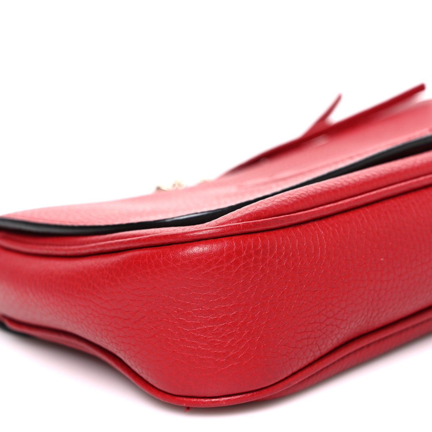 Gucci Pebbled Calfskin Medium Soho Flap Crossbody Vibrant Red
