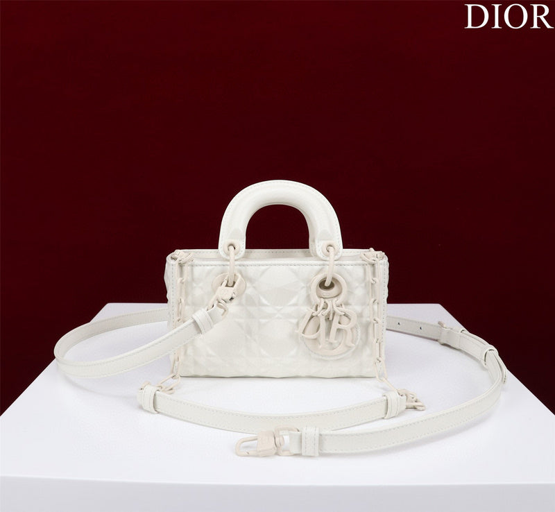 Dior Bags - 654