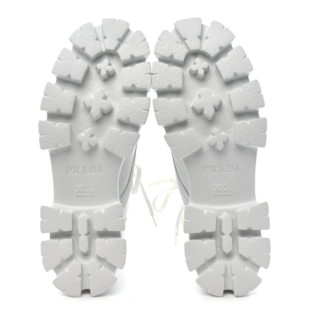 Prada Spazzolato Rois Re-Nylon Metal Triangle Logo Monolith Pouch Pocket 55mm Boots 40.5 White