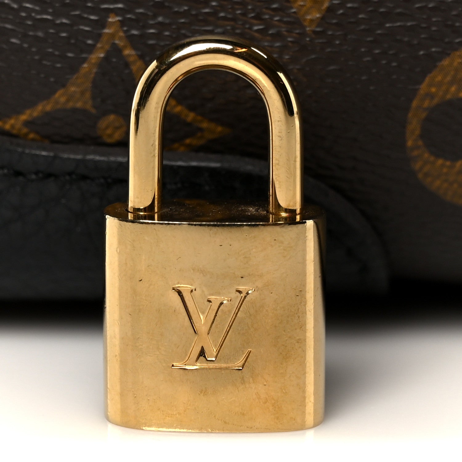 Louis Vuitton Monogram Retiro NM Black