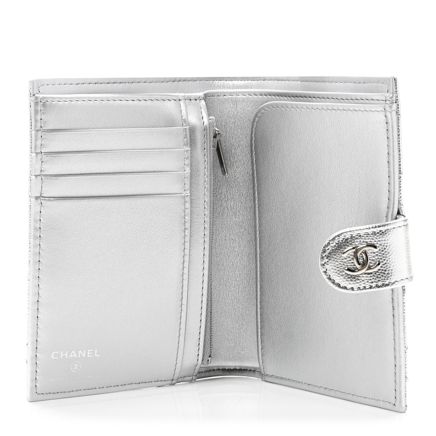 Metallic Caviar Quilted Passport Holder Silver