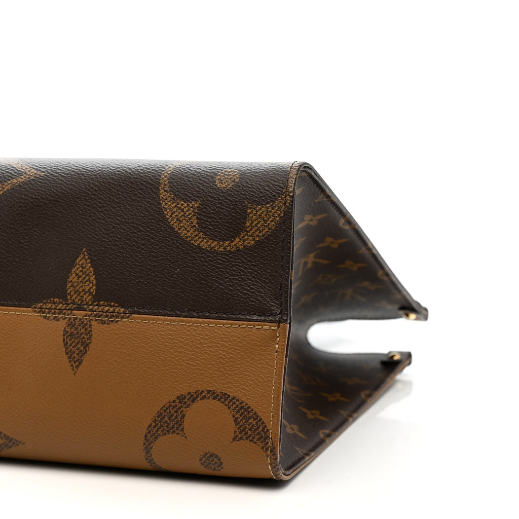 Louis Vuitton Reverse Monogram Giant Onthego MM