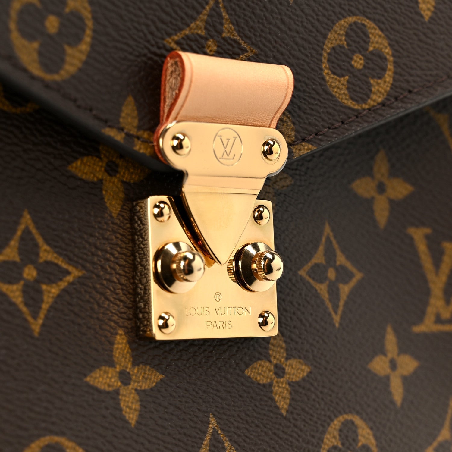 Louis Vuitton Monogram Pochette Metis