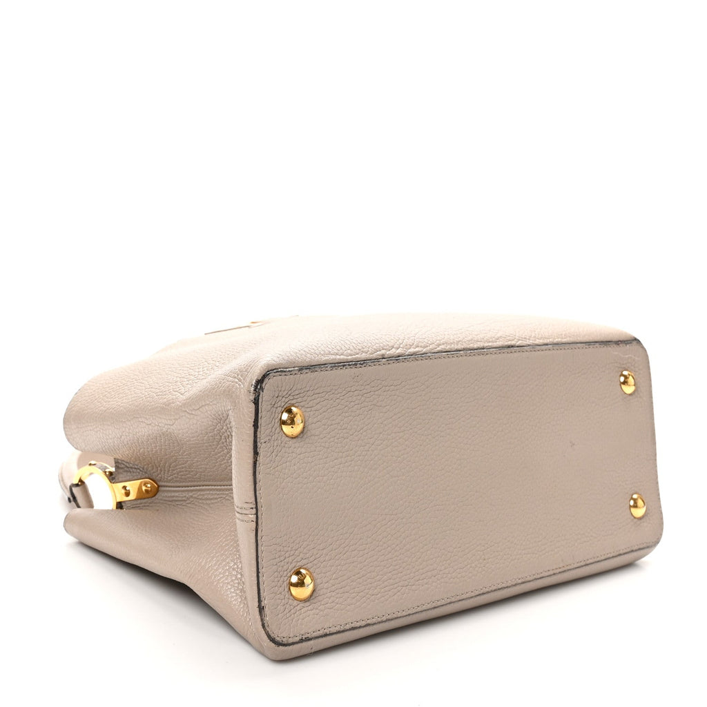 Louis Vuitton Taurillon Capucines MM Galet