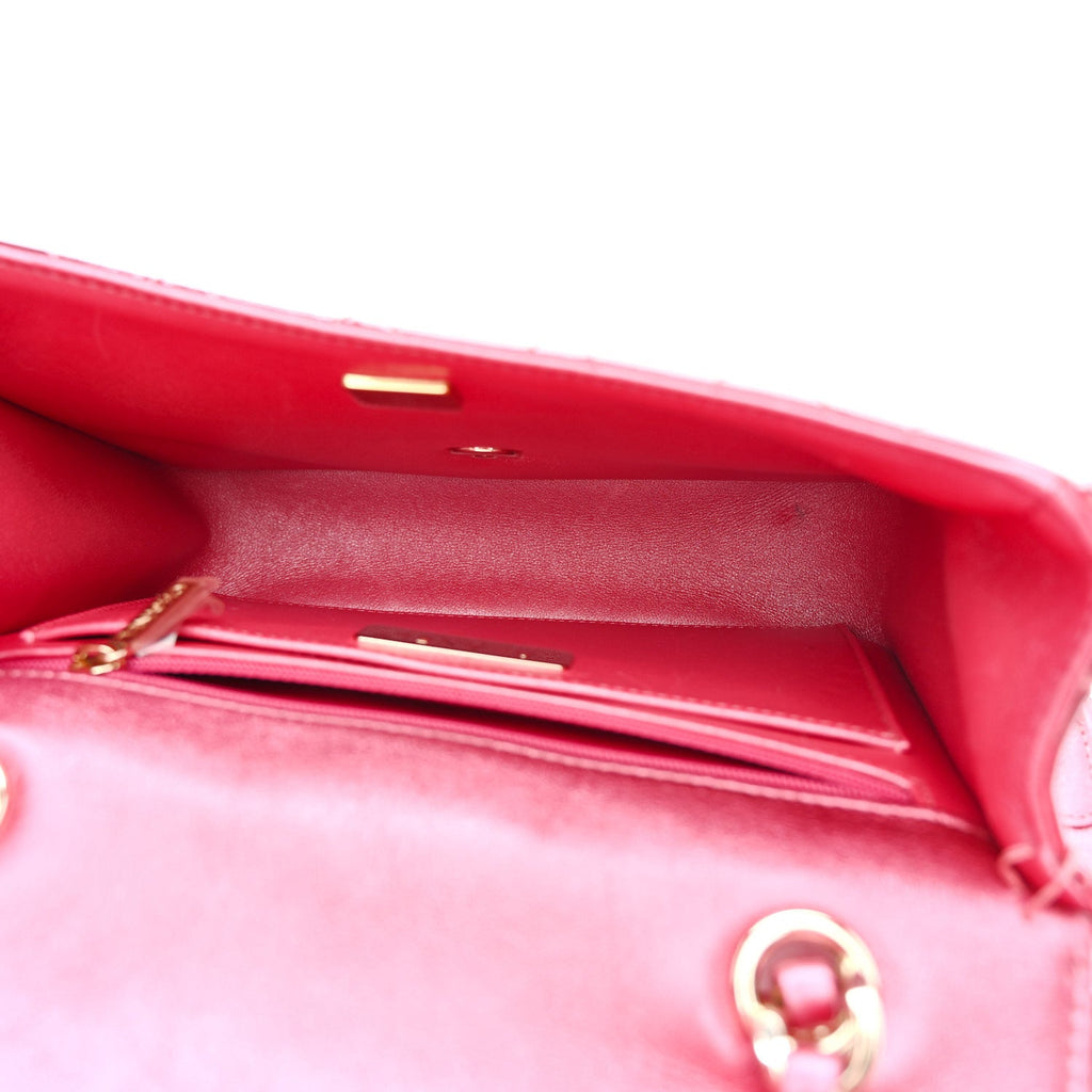 Chanel Mirror Calfskin Metallic Calfskin Quilted Hollywood Boulevard Backpack Pink