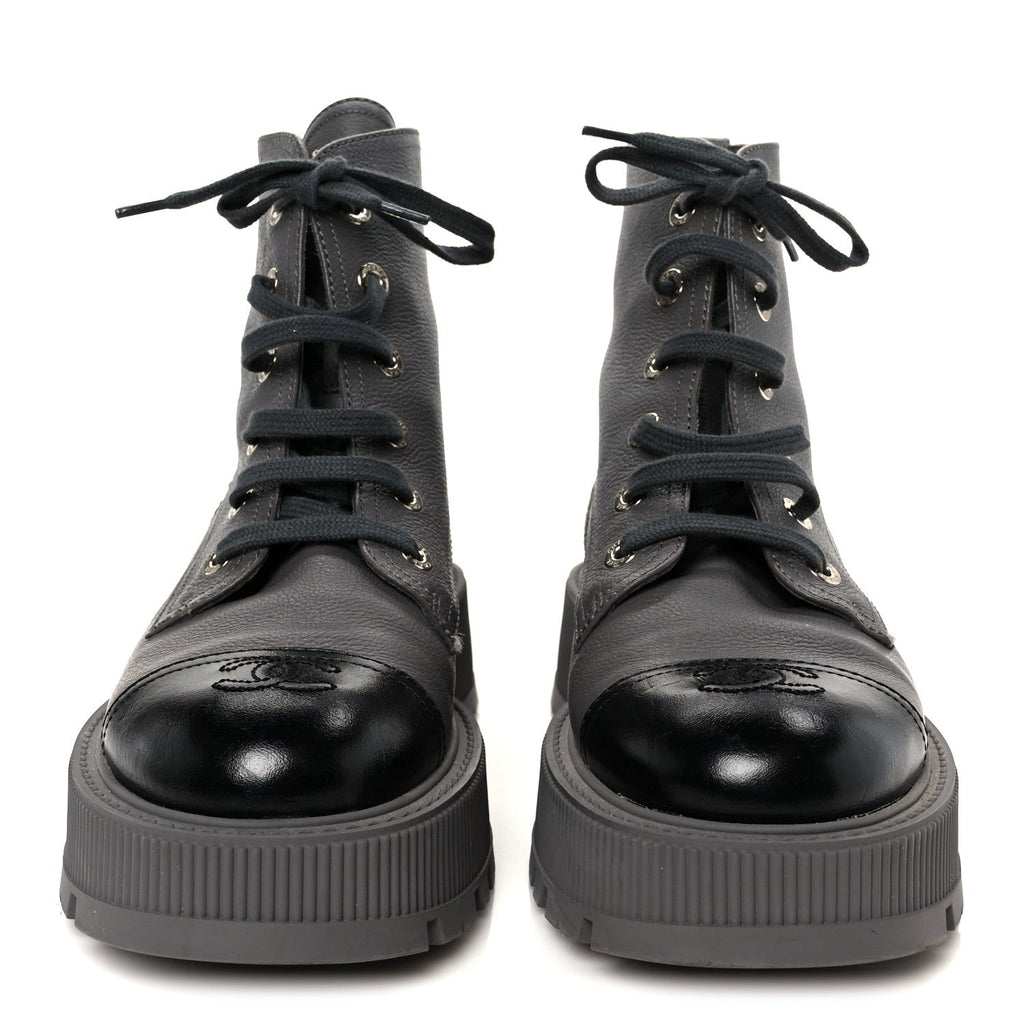 Grained Calfskin Shiny Calfskin CC Lace Up Combat Boots 41 Gray Black