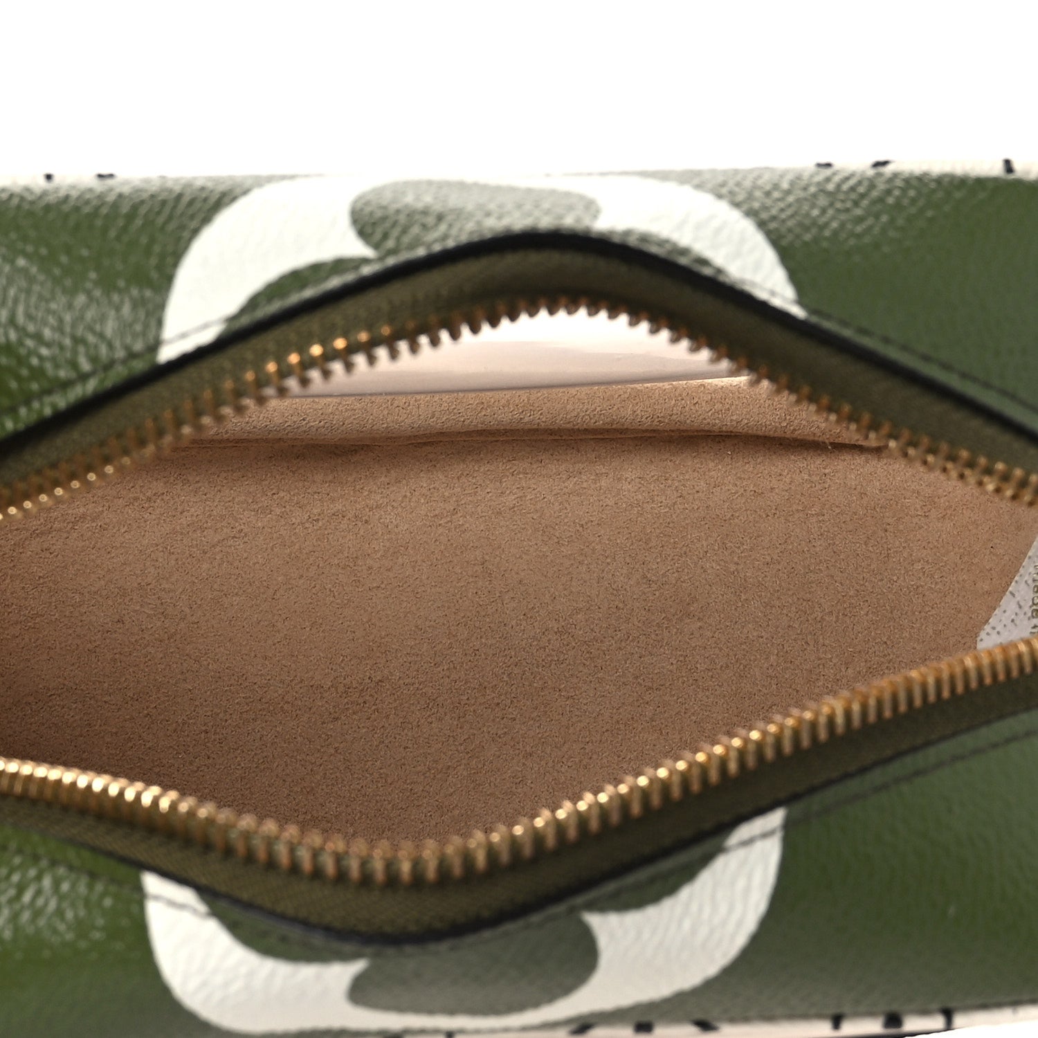 Louis Vuitton Monogram Giant Beach Pouch Kaki