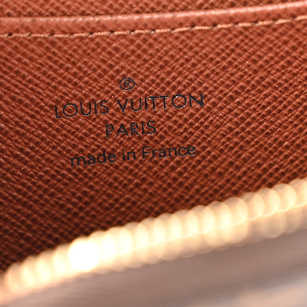 Louis Vuitton Monogram Zippy Coin Purse