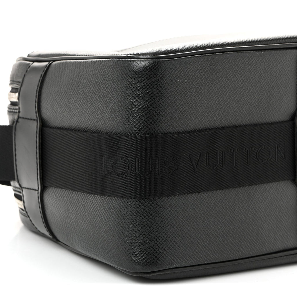 Louis Vuitton Taiga Reporter Messenger Ardoise