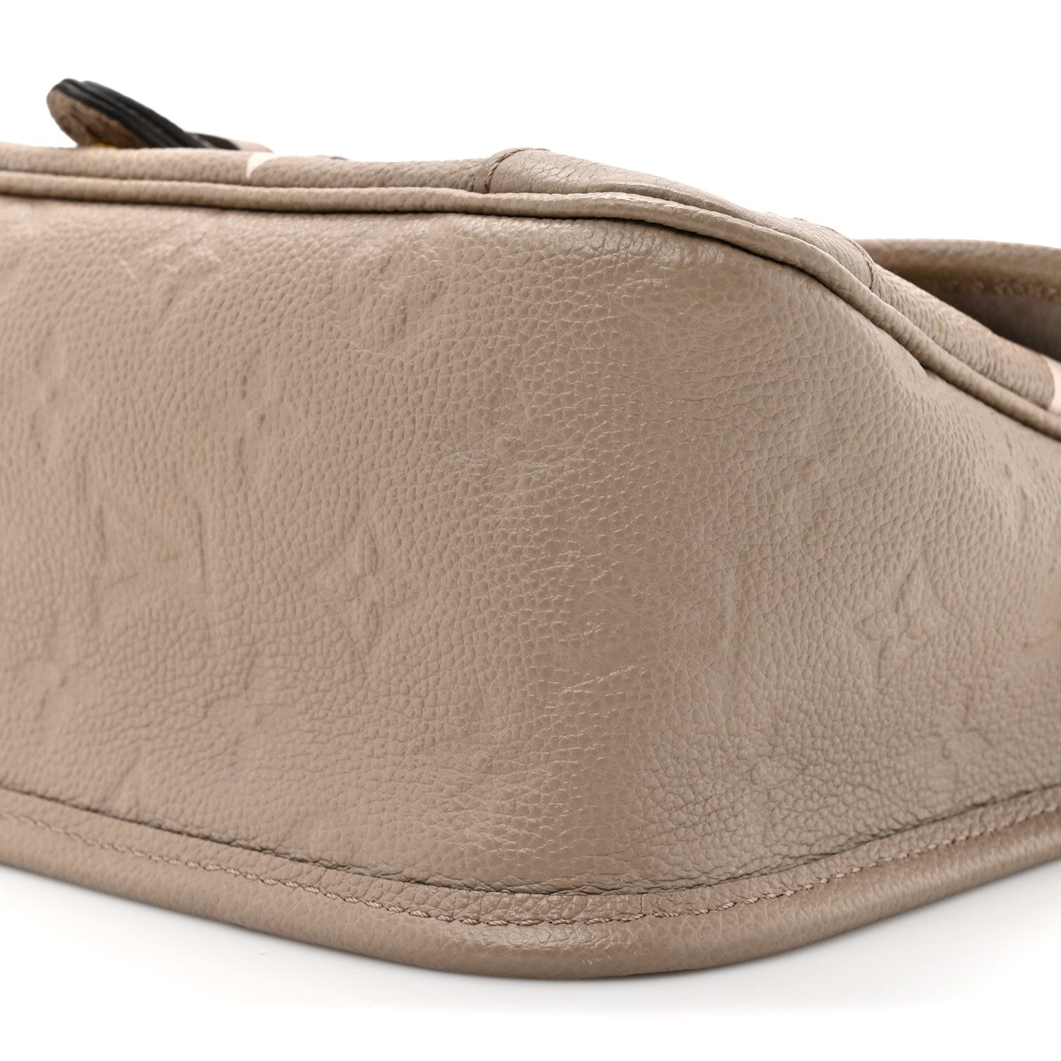 Louis Vuitton Empreinte Monogram Giant Diane Tourterelle Creme