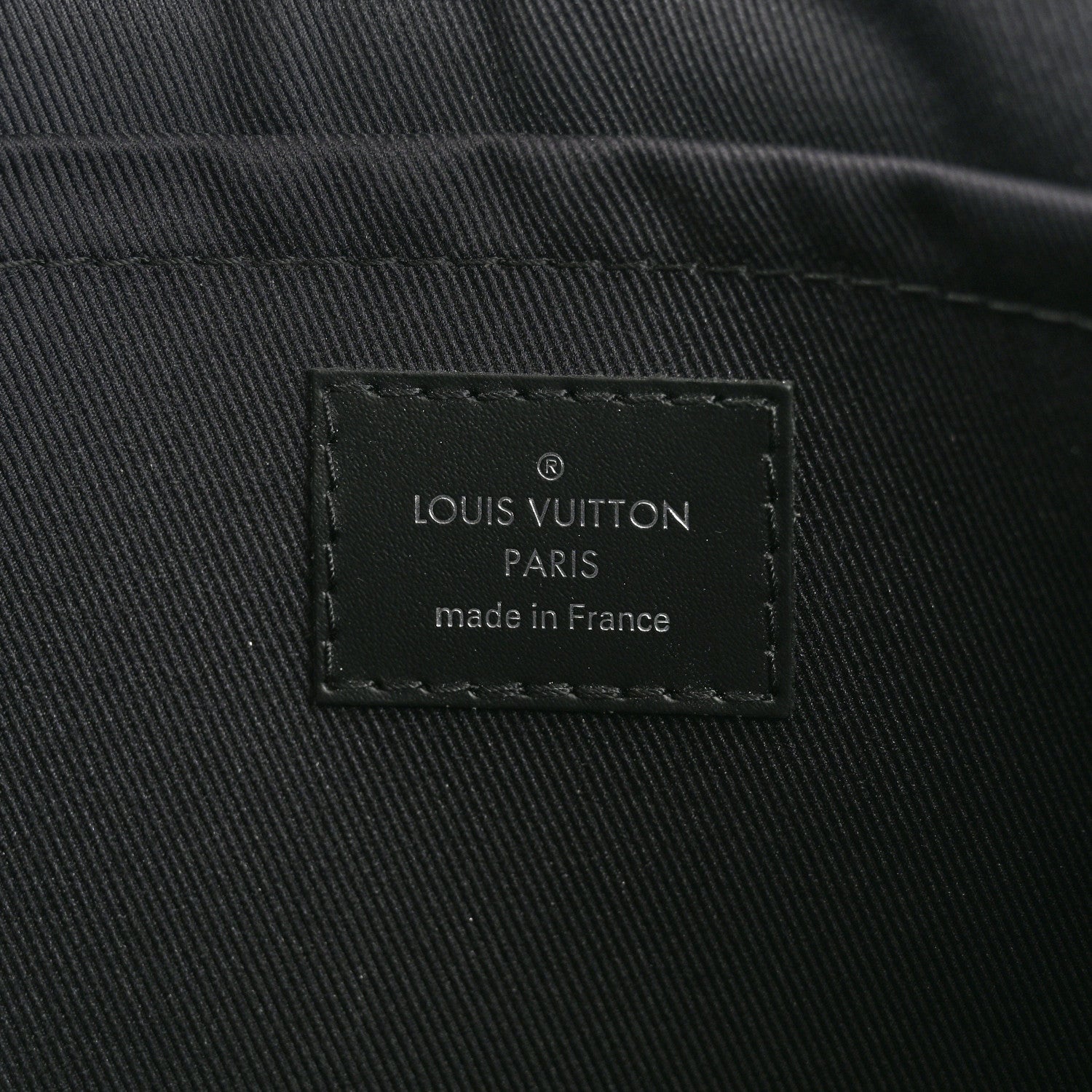 Louis Vuitton Monogram Eclipse Discovery Pochette GM