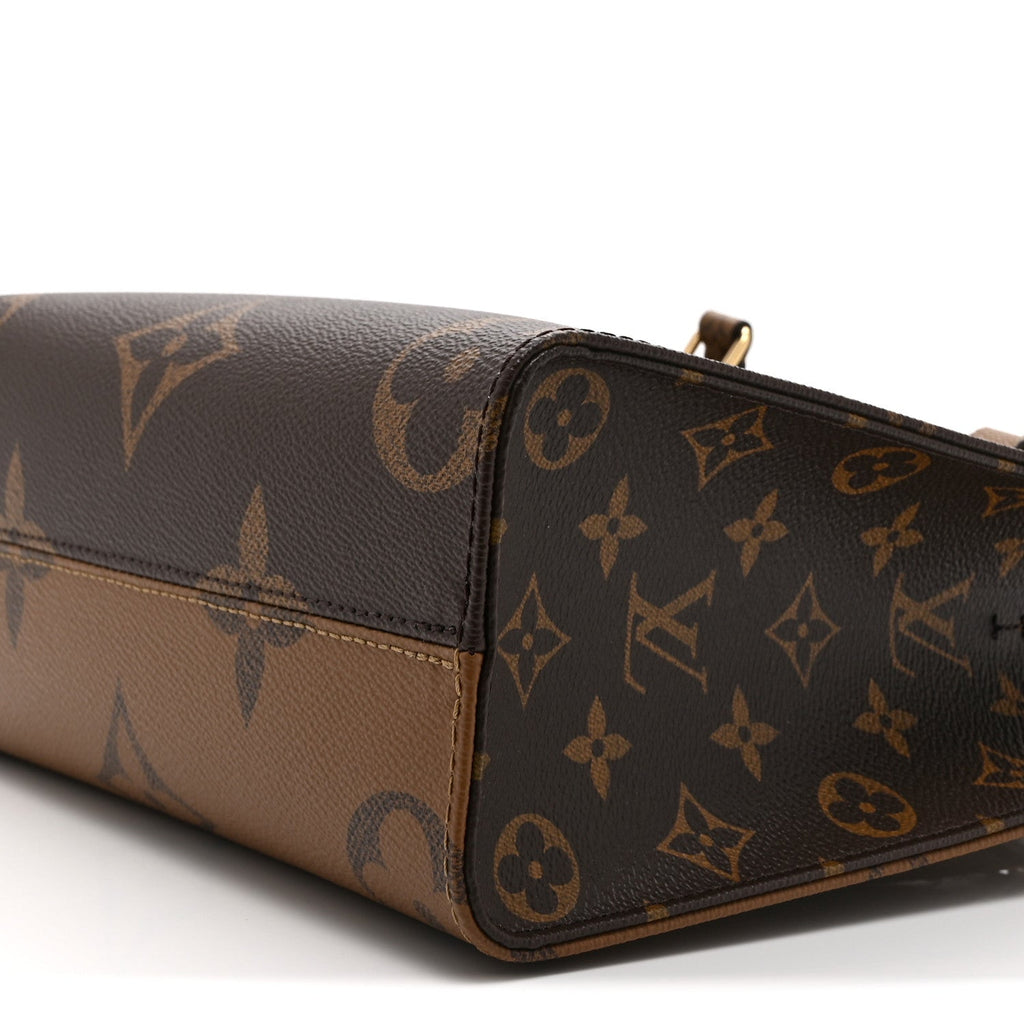 Louis Vuitton Reverse Monogram Giant Onthego PM