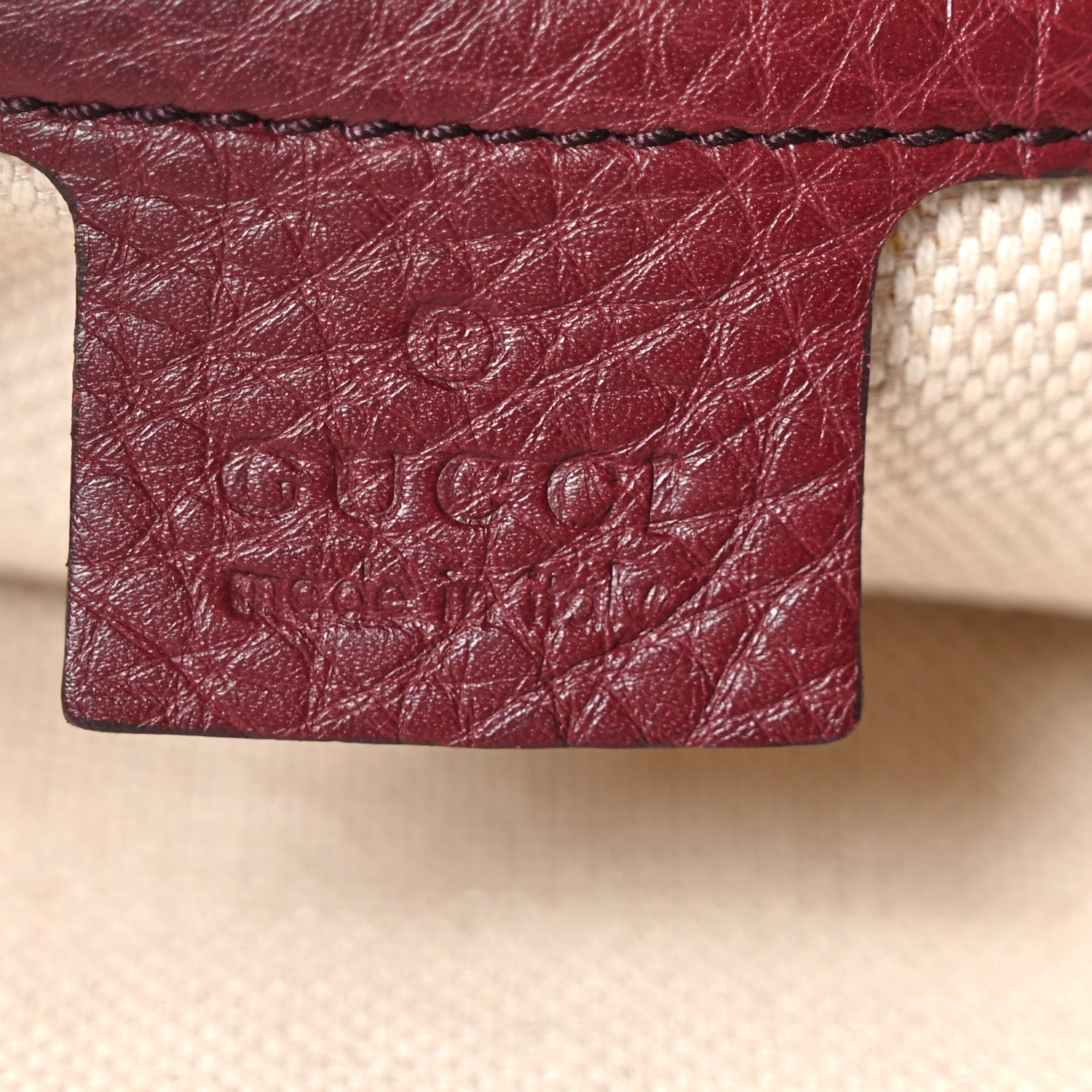 Gucci Pebbled Calfskin Medium Soho Hobo Scarlatto