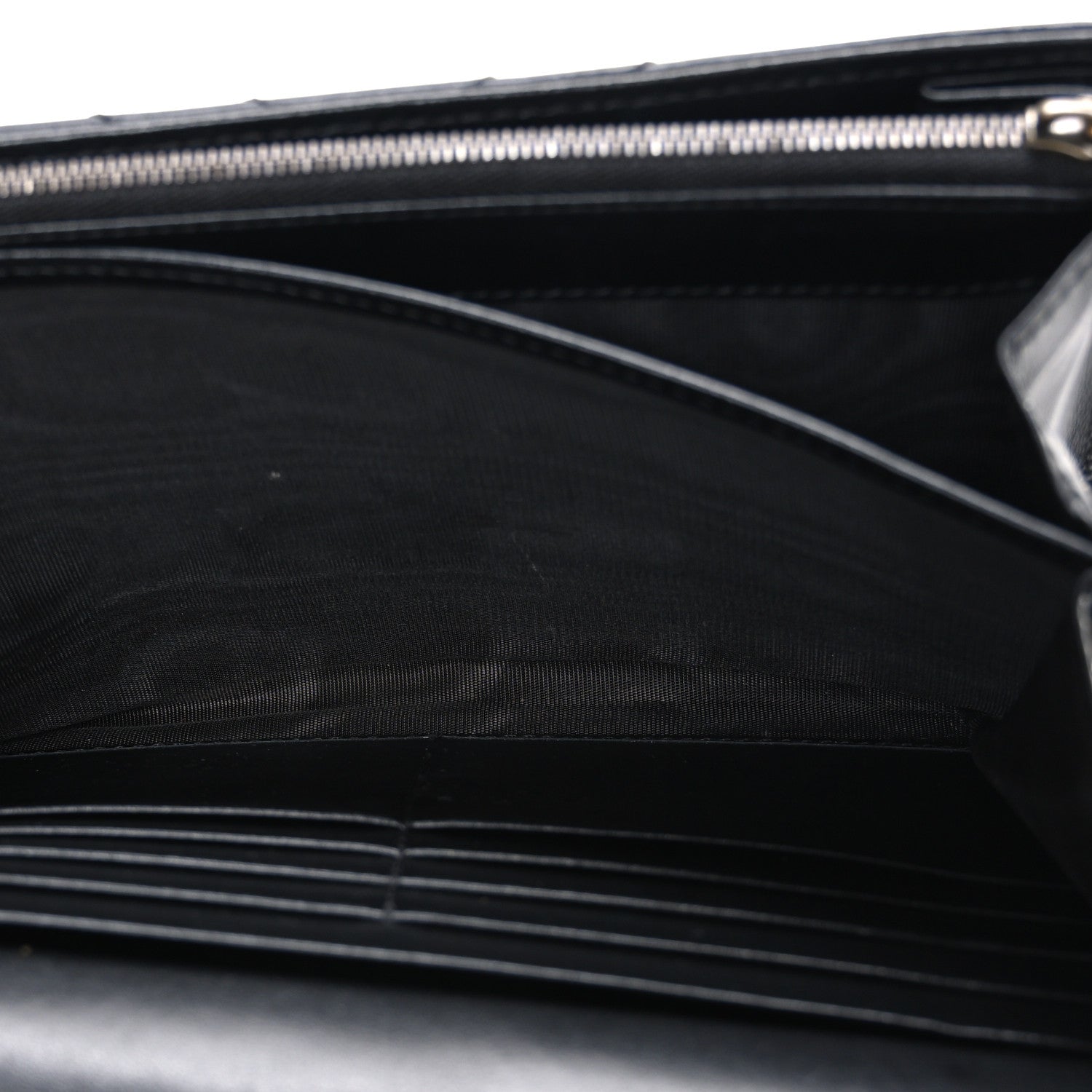 Gucci Calfskin Matelasse GG Marmont Chain Wallet Black
