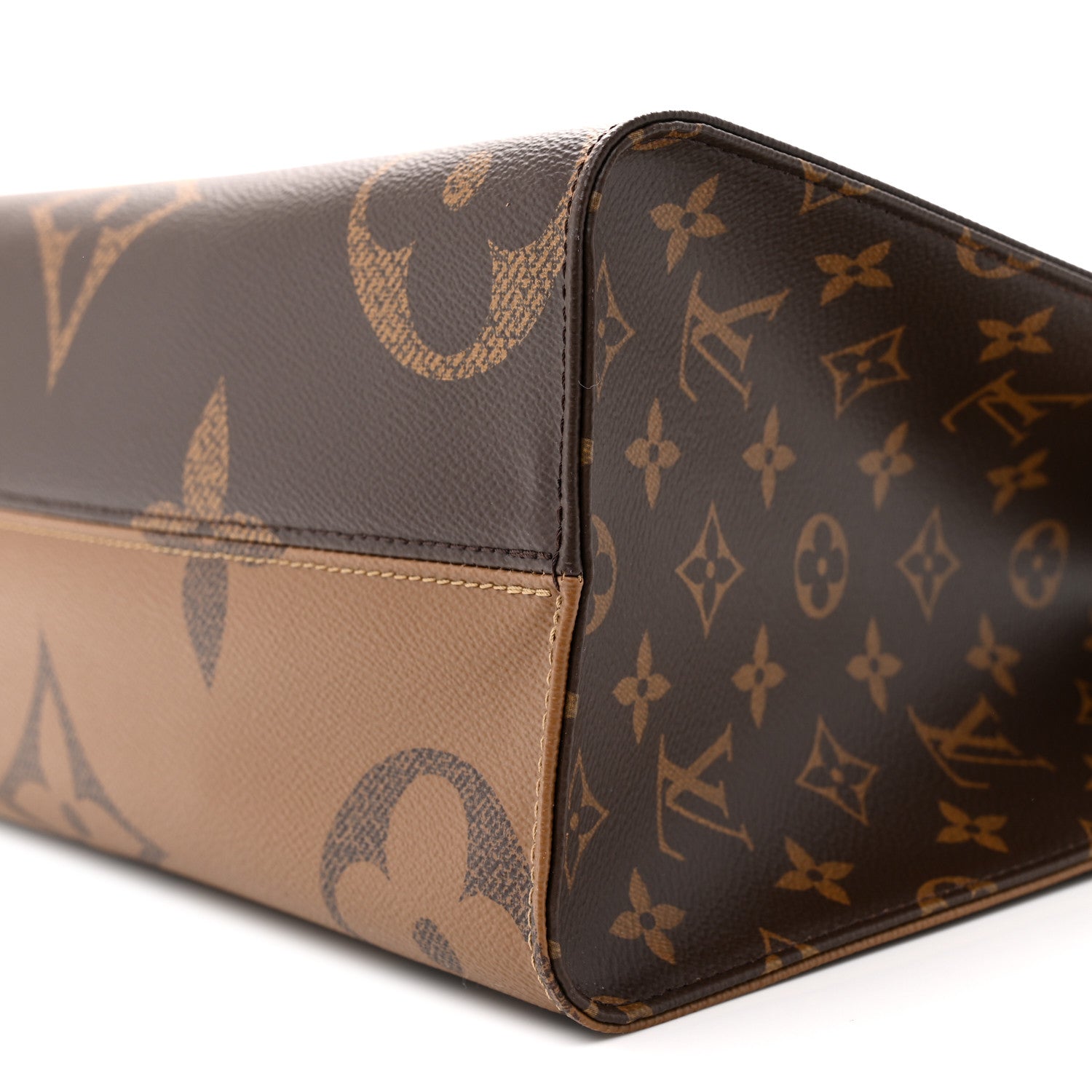 Louis Vuitton Reverse Monogram Giant Onthego MM