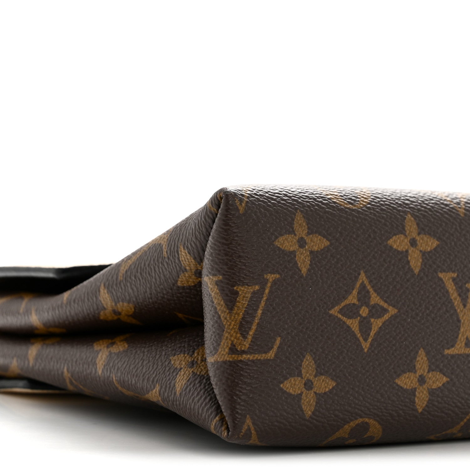 Louis Vuitton Monogram Saint Placide Creme