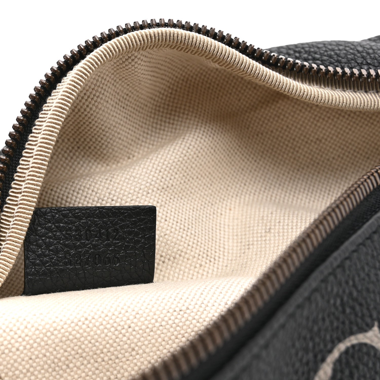 Gucci Grained Calfskin Logo Belt Bag Black