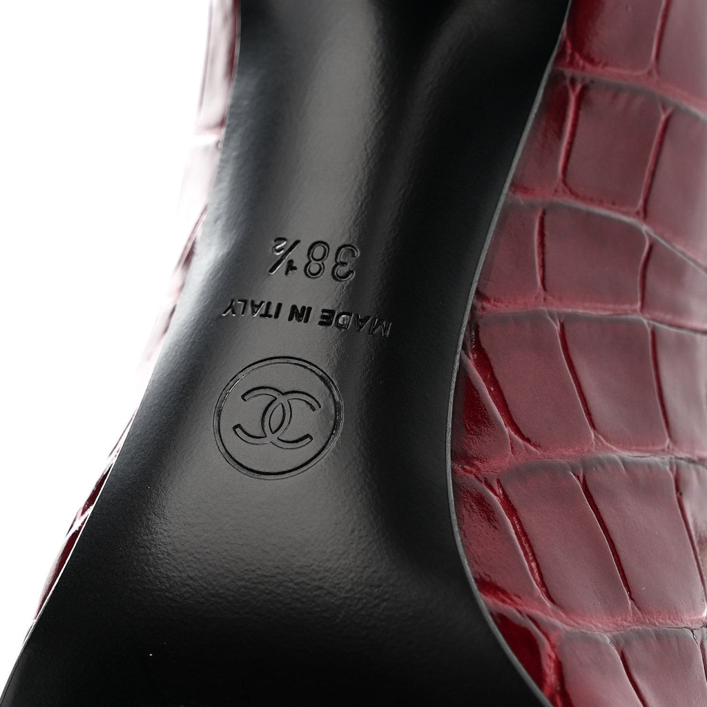 Crocodile Embossed Patent Calfskin Pumps 38.5 Burgundy Black